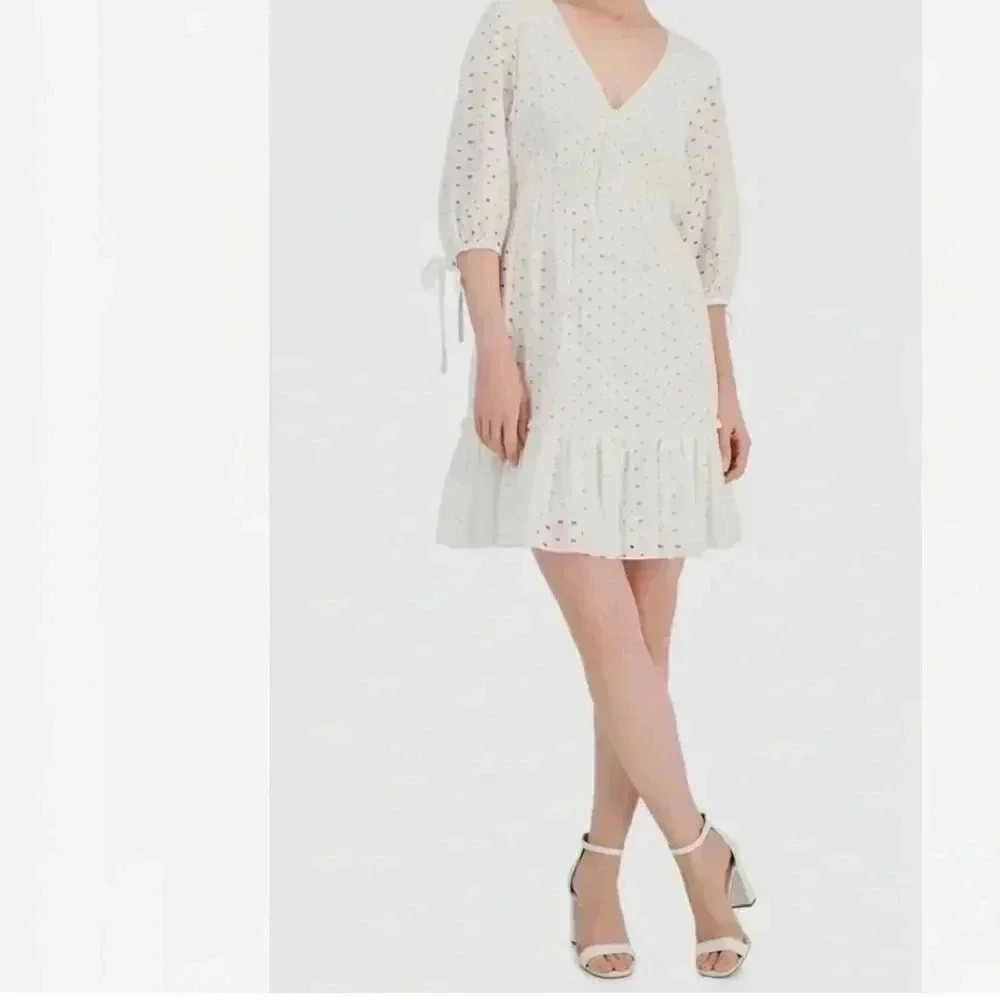 Taylor white eyelet V-Neck 3/4 sleeves‎ smocked waist dress Sz 6